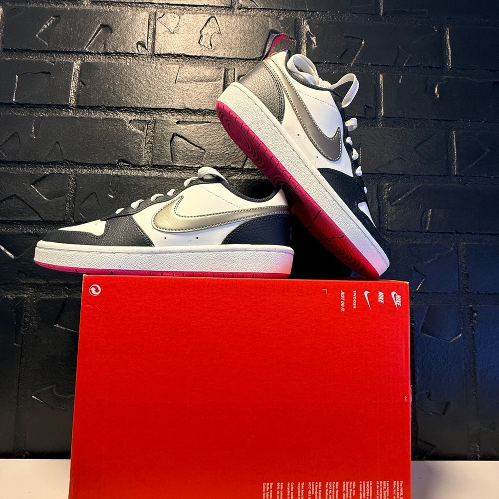 Nike Athletic Shoes - Black, White, Pink